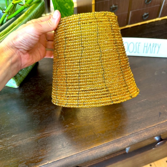 Beautiful Vintage Beaded Amber Glass Lampshade! - Picture 3 of 9
